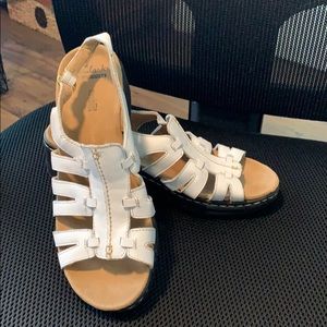 Clark’s White Leather Sandal 9.5W